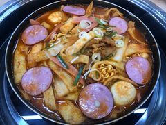 -三清洞摩西韩式年糕火锅(威高广场店)