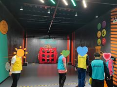 -极限PLAY运动娱乐新世界·团建派对潮玩休闲馆·室内蹦极高空游乐园