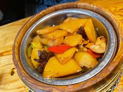 -苹果树下艺术餐厅(宋庄店)