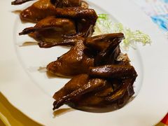 红烧乳鸽-惠食佳(滨江大公馆店)