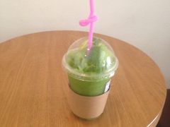 -WOW coffee