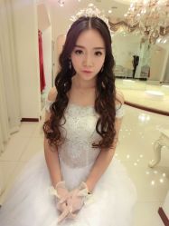 -艾米丽婚纱礼服