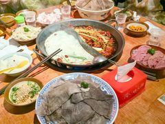 -周小明火锅(黑金冠社区店)