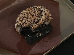-白玉兰食品甜凤店(合生汇店)