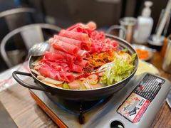 部队锅-MI WU FACTORY米屋美食工厂餐厅(绿地店)