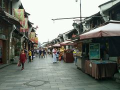 -吴山路夜市