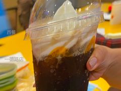 甜品站可乐麦炫酷-麦当劳(一德路店)