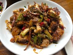 -茅屋大酒店
