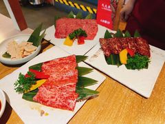 -炼火烤肉店