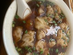 红汤鲜肉小馄饨-吴家馄饨