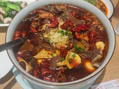 -渝信川菜 · 川味家常菜(财富购物中心店)