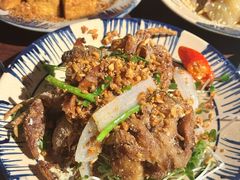 -Cuc Gach Quan Restaurant