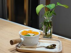 枇杷雪梨银耳羹-炖物24章·顺时轻养茶(杭州大厦店)