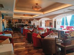 -米兰臻选·花园餐厅(航空店)
