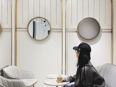 -Fridi Patisserie Cafe