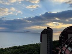 -三亚湾海居铂尔曼度假酒店