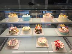 面包甜点陈列柜-Rosy洛绮·蛋糕咖啡店