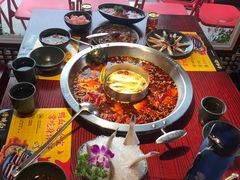 -谭鸭血老火锅(远大购物广场店)