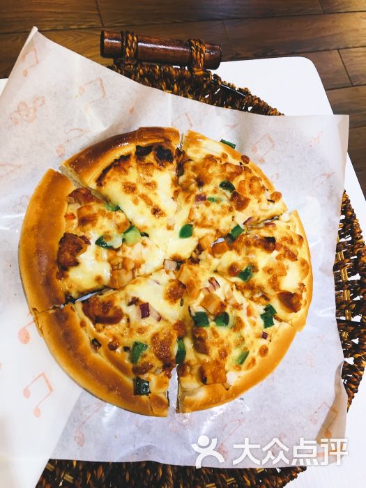 奥尔良烤鸡披萨