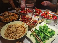 -巴厘龙虾·榜首油焖大虾(音乐学院·沿江酒馆店)