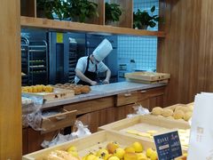 面包甜点陈列柜-酥侯糕点(广东路店)