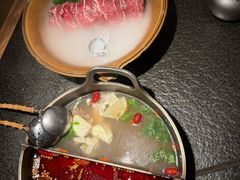 -三出山火锅(南京万象天地店)