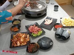 -啊美丽炭火烤肉(滑翔一店)