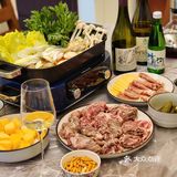 友家小聚，祝贺新婚