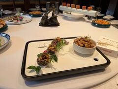 -皇冠明珠鱼翅楼(水上公园店)