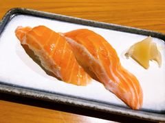 三文鱼腩手握寿司-渔寿司·日本料理(艾尚天地店)