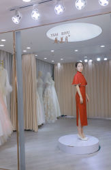 -台湾蔡美月婚纱租赁