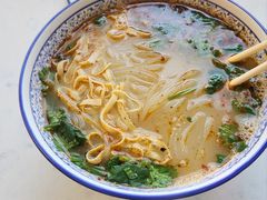 -烤鸭肉夹馍鸭汤店