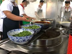 -吾穆勒蓬灰牛肉面·清真(北滨河中路店)