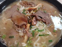 -花溪巷牛肉粉(泉城路店)