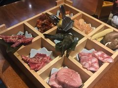 -肉魁屋·烧肉·烧鸟·酒场(高新店)