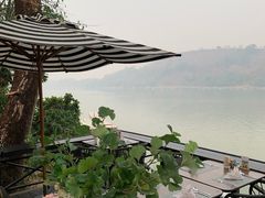 -乌托邦酒吧和餐厅