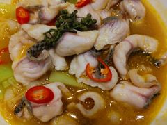 酸菜鱼-金米箩大酒店(五角场店)