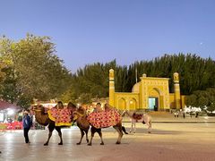 -艾提尕尔清真寺