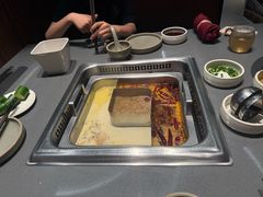三拼锅-巴奴毛肚火锅(悠唐购物中心店)