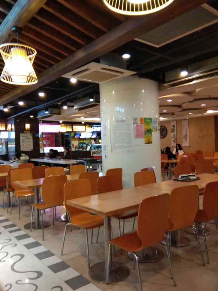 新食派美食广场(星海生活广场南区店)-"这家新派美食广场是位于在苏州