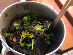 -黑色经典臭豆腐·湖南特产(步行街店)