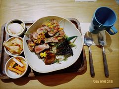 -HELLO 27 意面·沙拉·帕尼尼