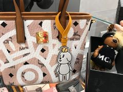 -MCM(比斯特上海购物村店)