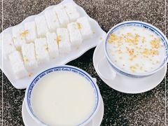 -周大娘牛乳(旧寨古村总店)