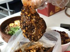 招牌特色兔头-鑫记婆婆兔·成都特产·兔头手撕兔(太古里店)