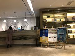 -杭州西湖湖滨银泰亚朵酒店