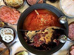 -卤校长老火锅(杨家坪直营店)