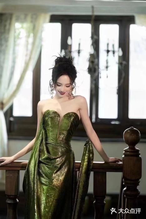 纯色时光婚纱艺术馆WHITE图片
