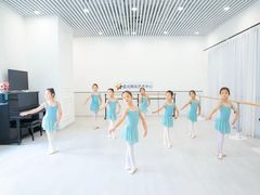 -星光舞蹈艺术中心