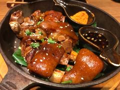 -云海肴·汽锅鸡·云南菜(天山百盛优客店)